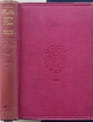 TWAIN, Mark - The adventures of Huckleberry Finn (Tom Sawyer's comrade).